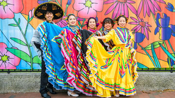 Performers in traditional Mexican garb