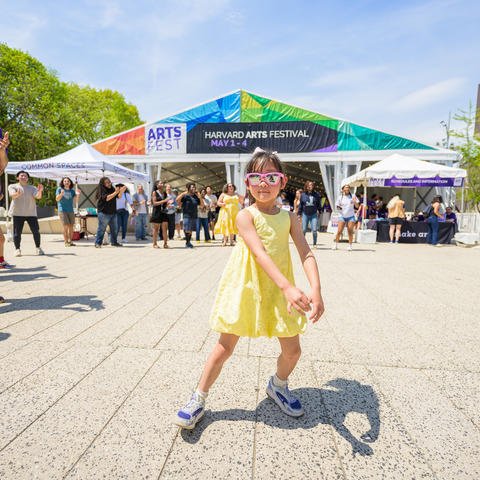 girl dancing
